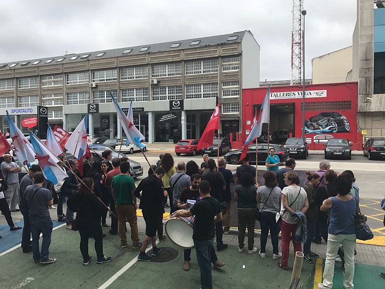 17-07-06 ProtestaDespidosTeleperformanceCorunha03.jpeg